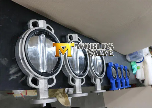 How does the wafer butterfly valve work?